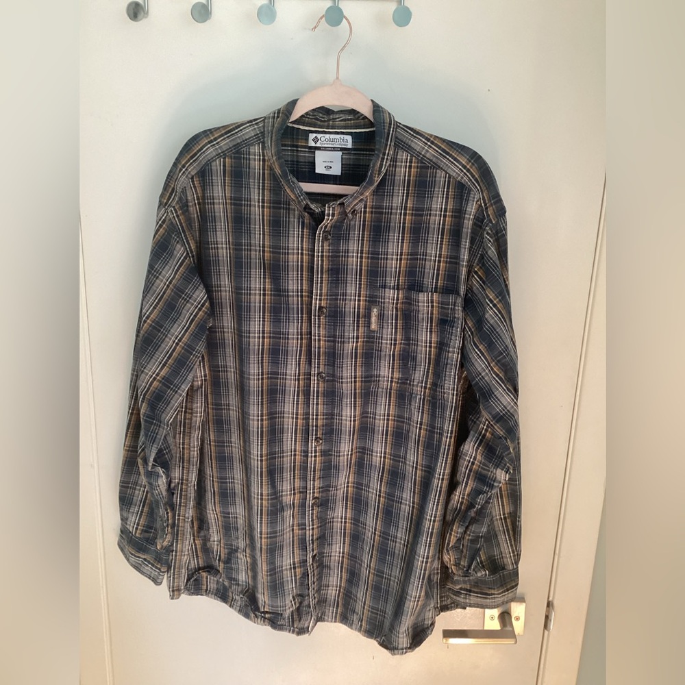 Columbia Men's Blue and Beige Checkered Shirt XXL